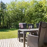 Дом отдыха 3 Bedroom Cozy In