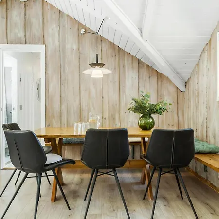 3 Bedroom Cozy In * Toftlund
