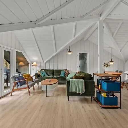 3 Bedroom Cozy In *